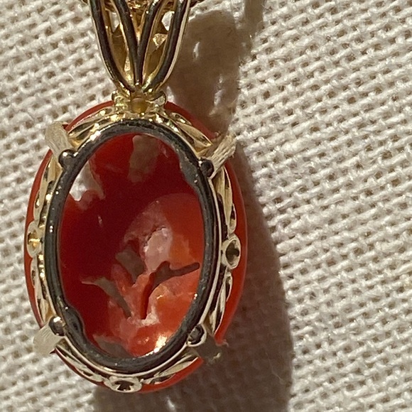 14k Solid Gold Italian Coral Floral Filigree Pendant Necklace 5.19g - Picture 15 of 16